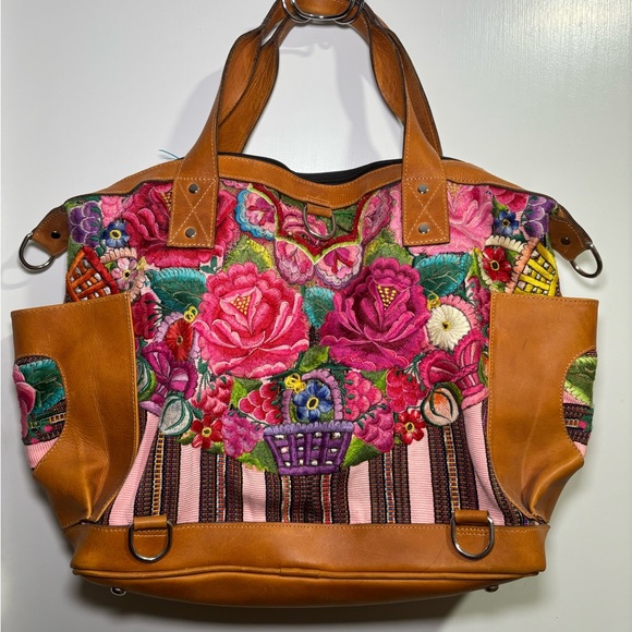 Artisan leather and woven bag - Picture 2 of 5